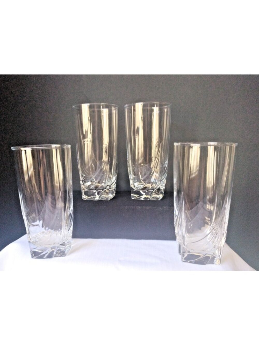 D'arques Curvature Design Crystal Clear Glasses 16oz.  Tumblers 6"1/2x3 New